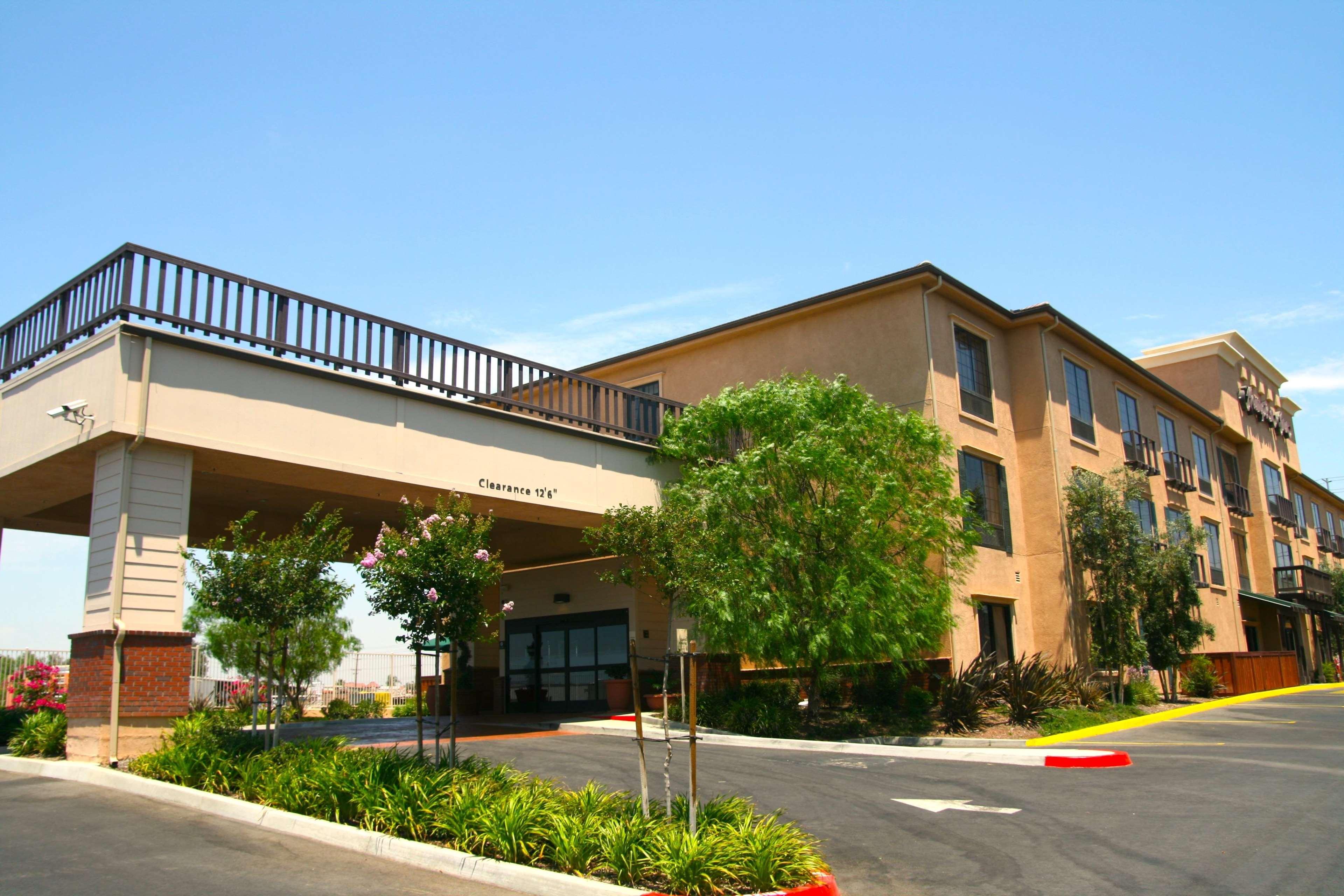Hampton Inn Norco/Corona Екстериор снимка