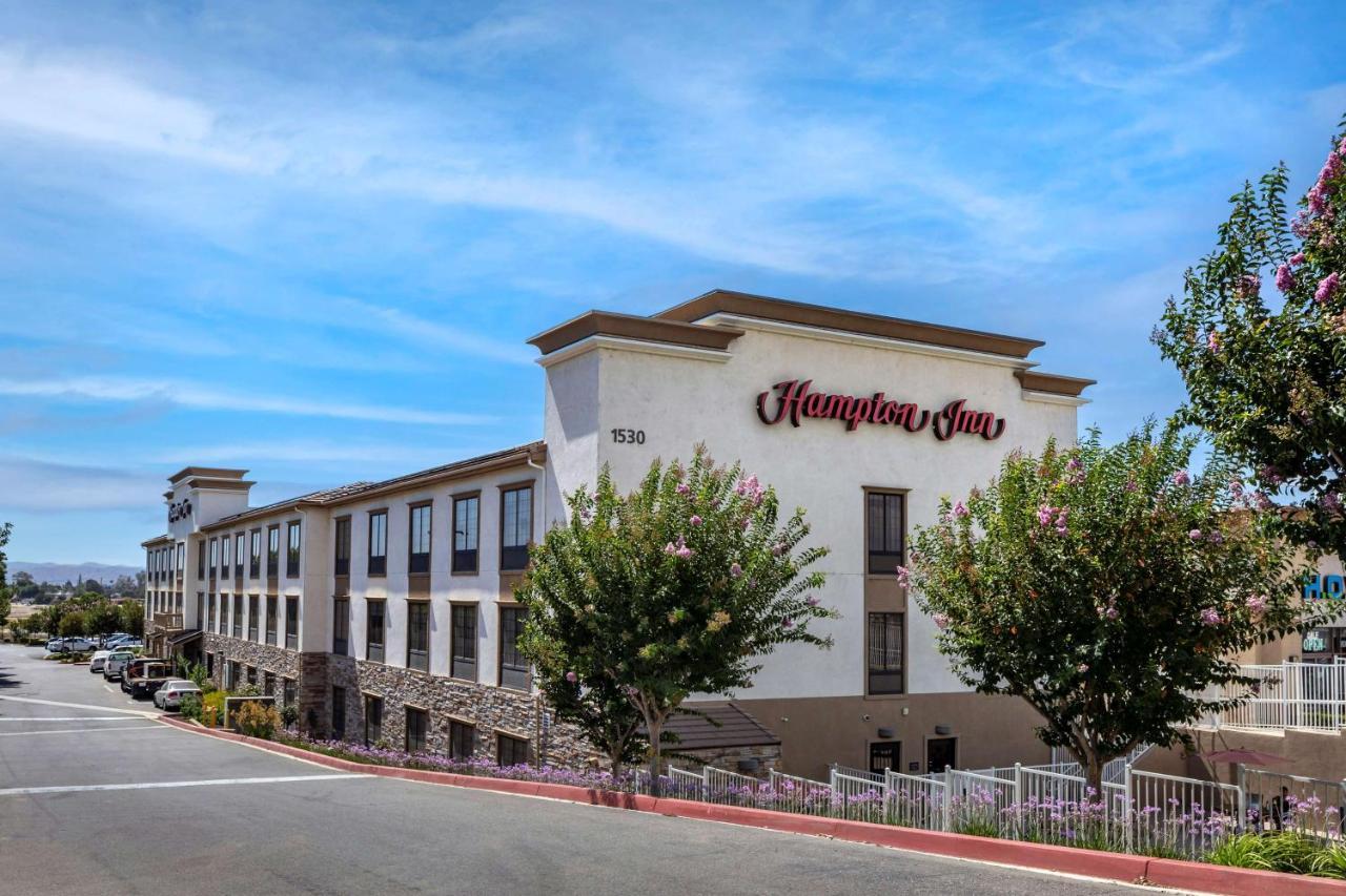 Hampton Inn Norco/Corona Екстериор снимка