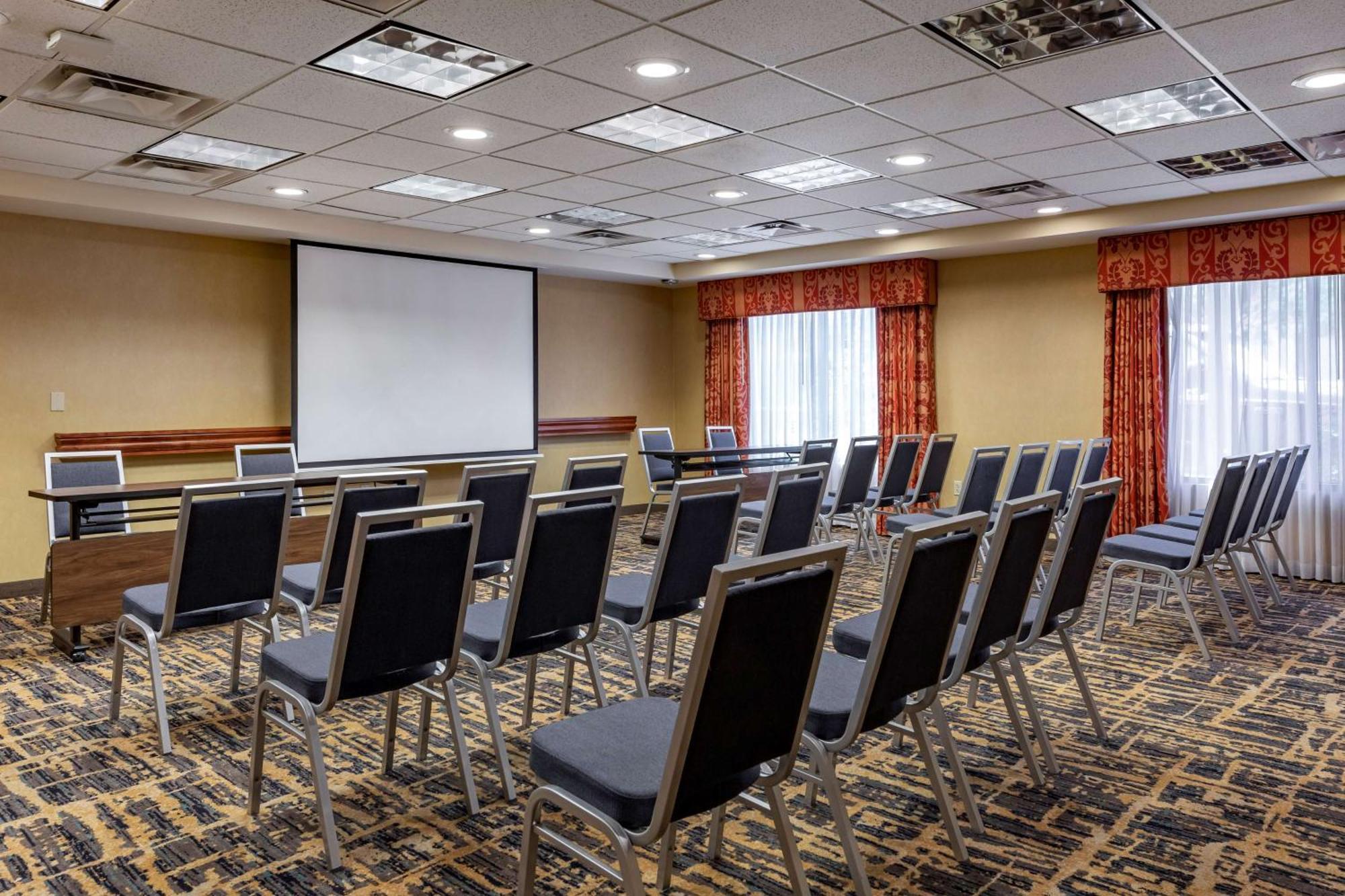 Hampton Inn Norco/Corona Екстериор снимка